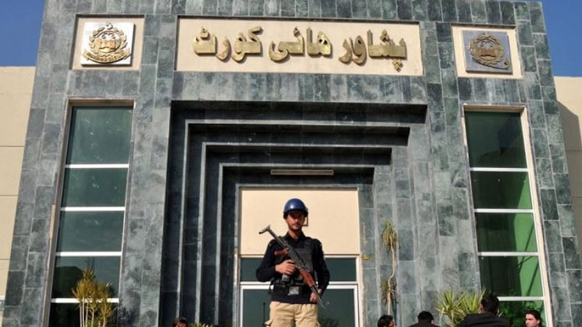Peshawar High Court building