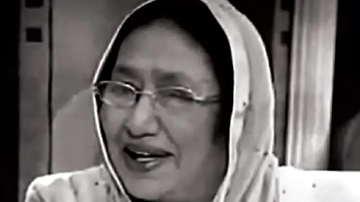 Playback singer Zubaida Khanum